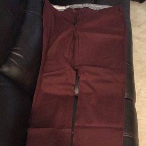 Men's Ballin pants great condition Maroon
